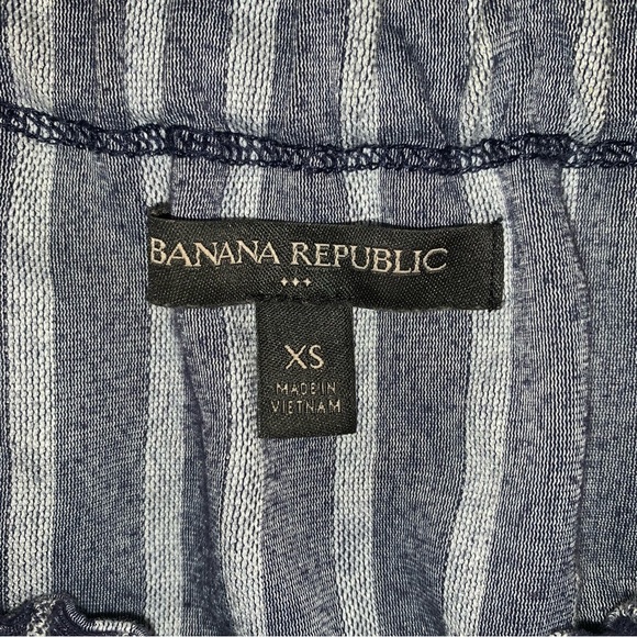 Banana Republic Women’s Stripe Off The Shoulders Top Size XS - Picture 2 of 6